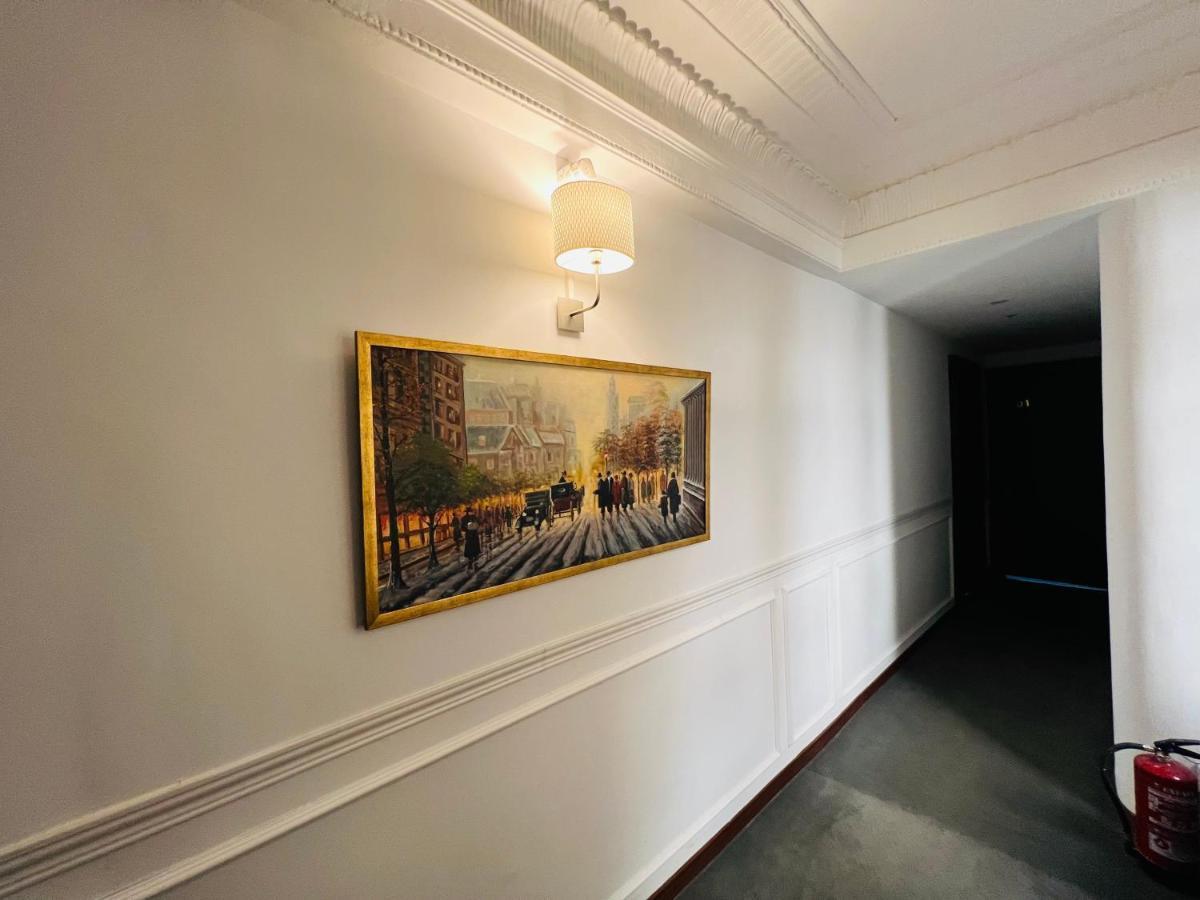 Casa Navid Hotel Madrid Eksteriør billede