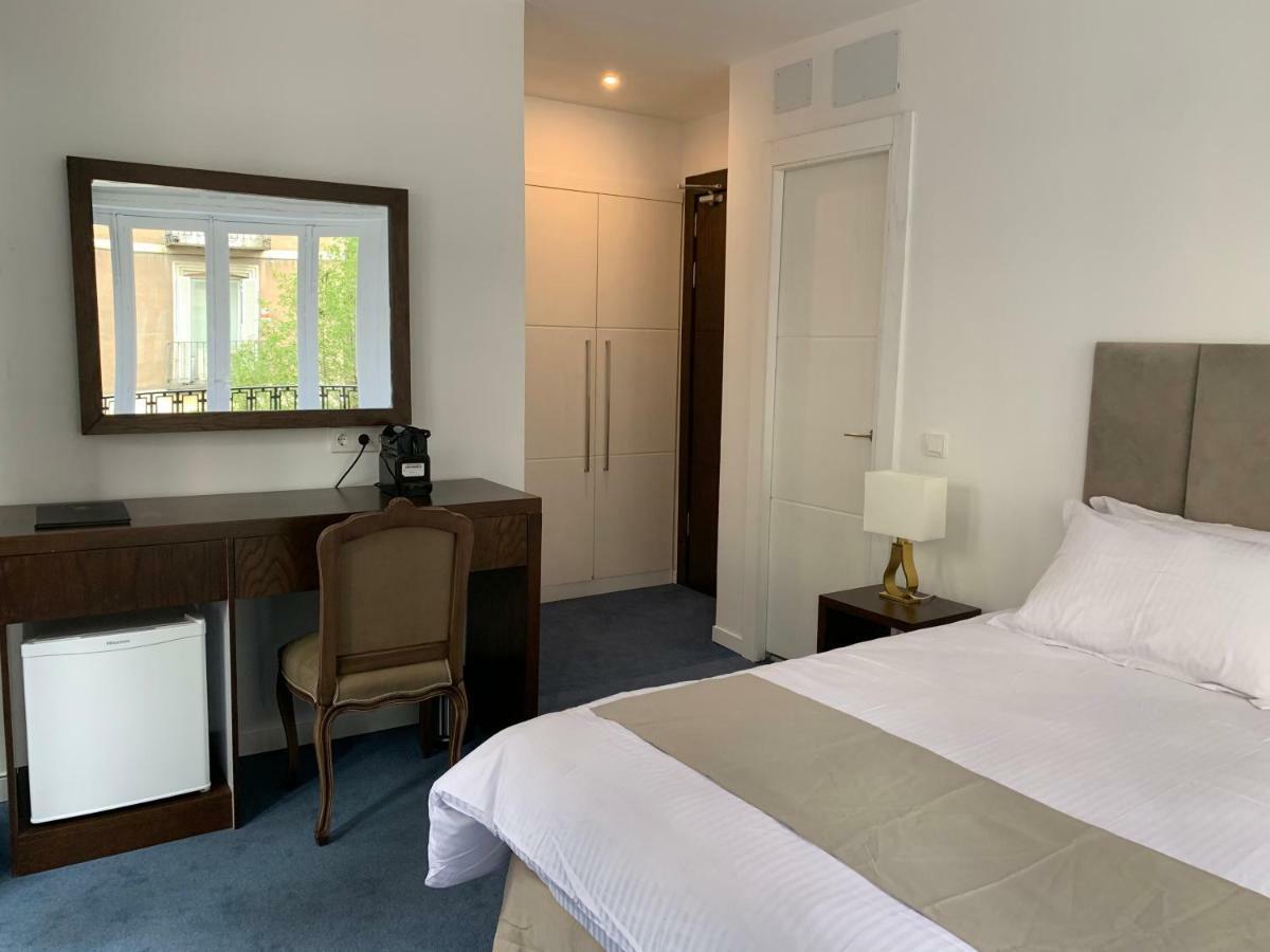 Casa Navid Hotel Madrid Eksteriør billede